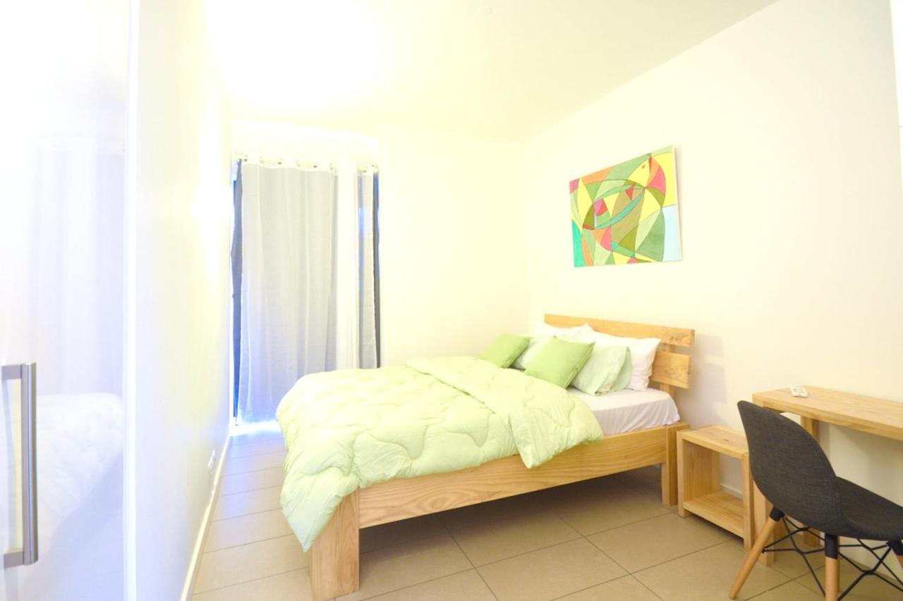Apartment With 3 Bedrooms In Roches Noires, With Wonderful Sea View, Shared Pool, Terrace Rivière du Rempart 外观 照片