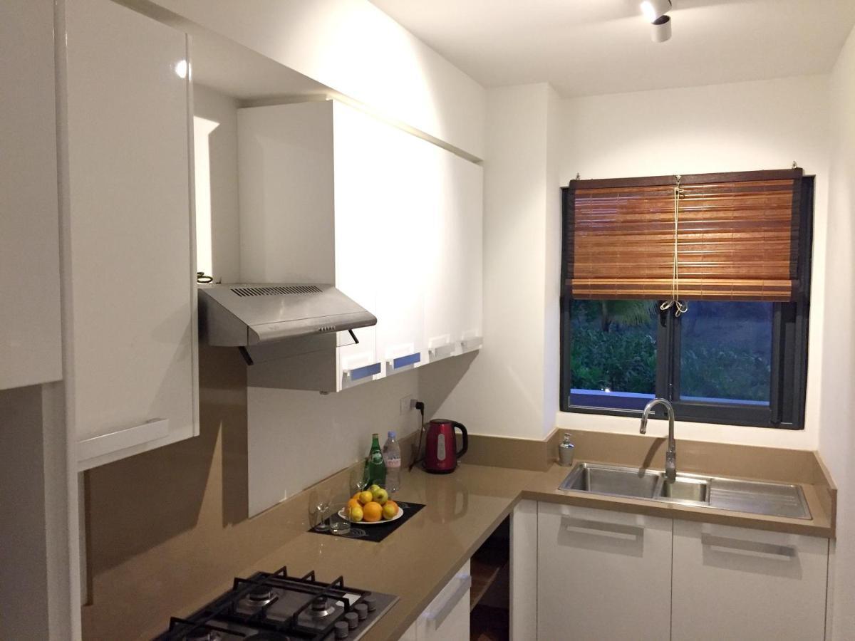 Apartment With 3 Bedrooms In Roches Noires, With Wonderful Sea View, Shared Pool, Terrace Rivière du Rempart 外观 照片