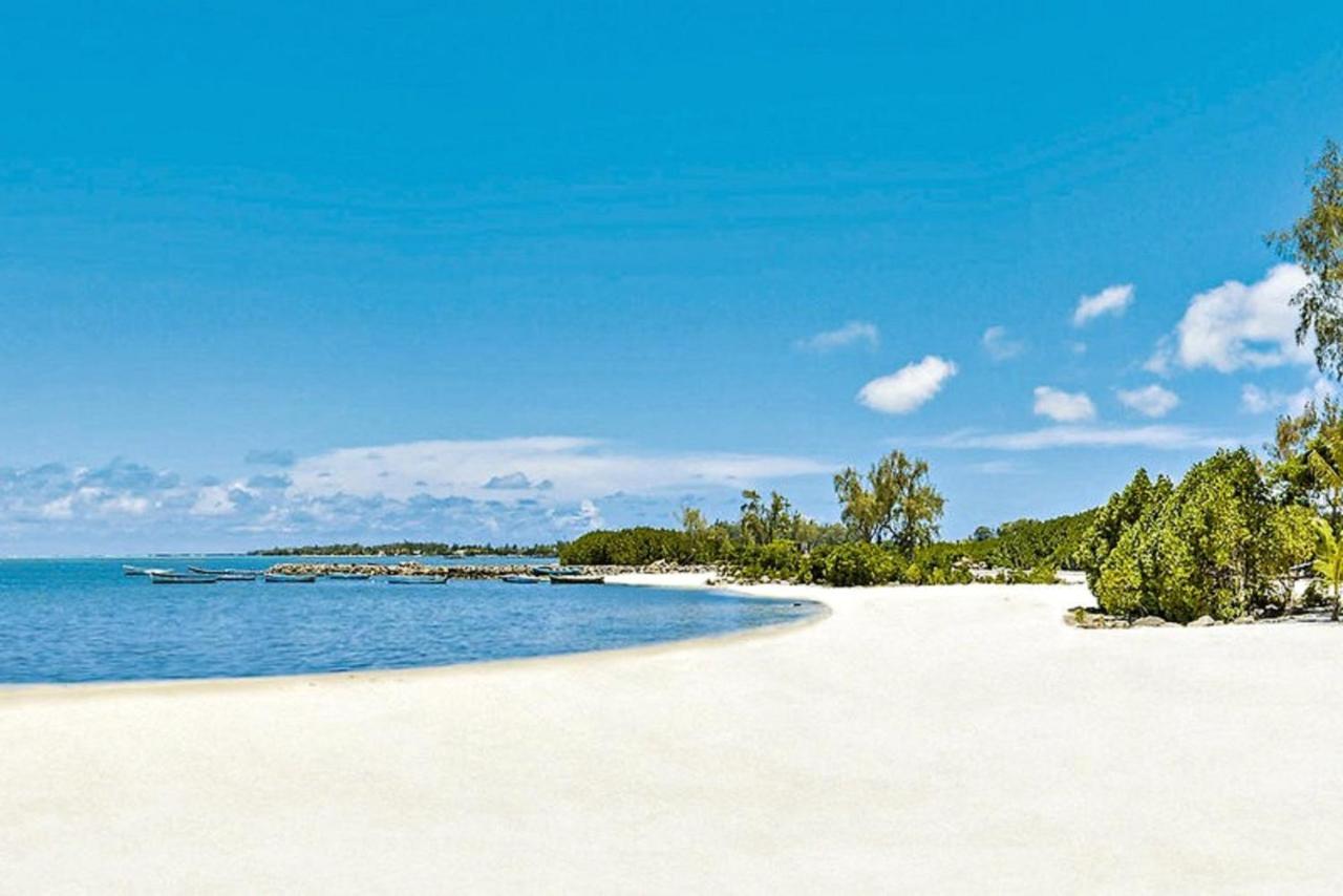 Apartment With 3 Bedrooms In Roches Noires, With Wonderful Sea View, Shared Pool, Terrace Rivière du Rempart 外观 照片